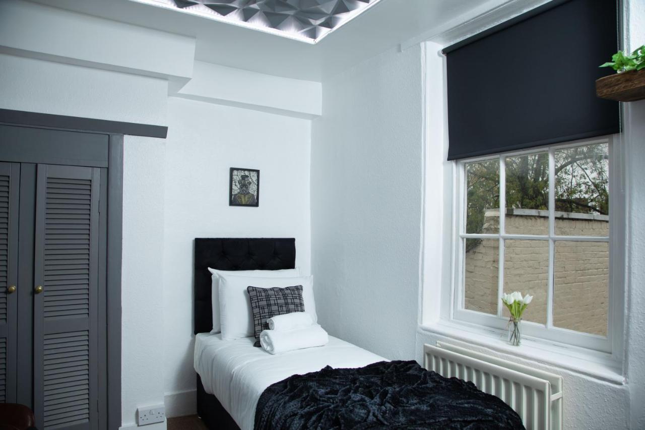 City Centre Basecamp - Great For Sightseeing! Canterbury Bagian luar foto